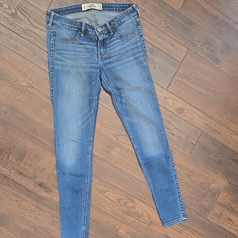 Hollister Women's Classic Blue Skinny Jeans